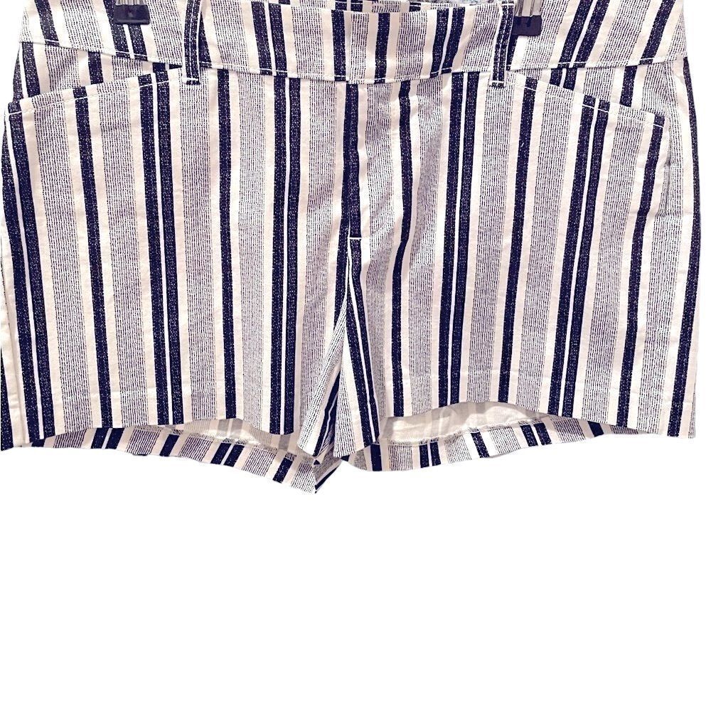 #7  Old Navy Blue And Grey Striped Shorts